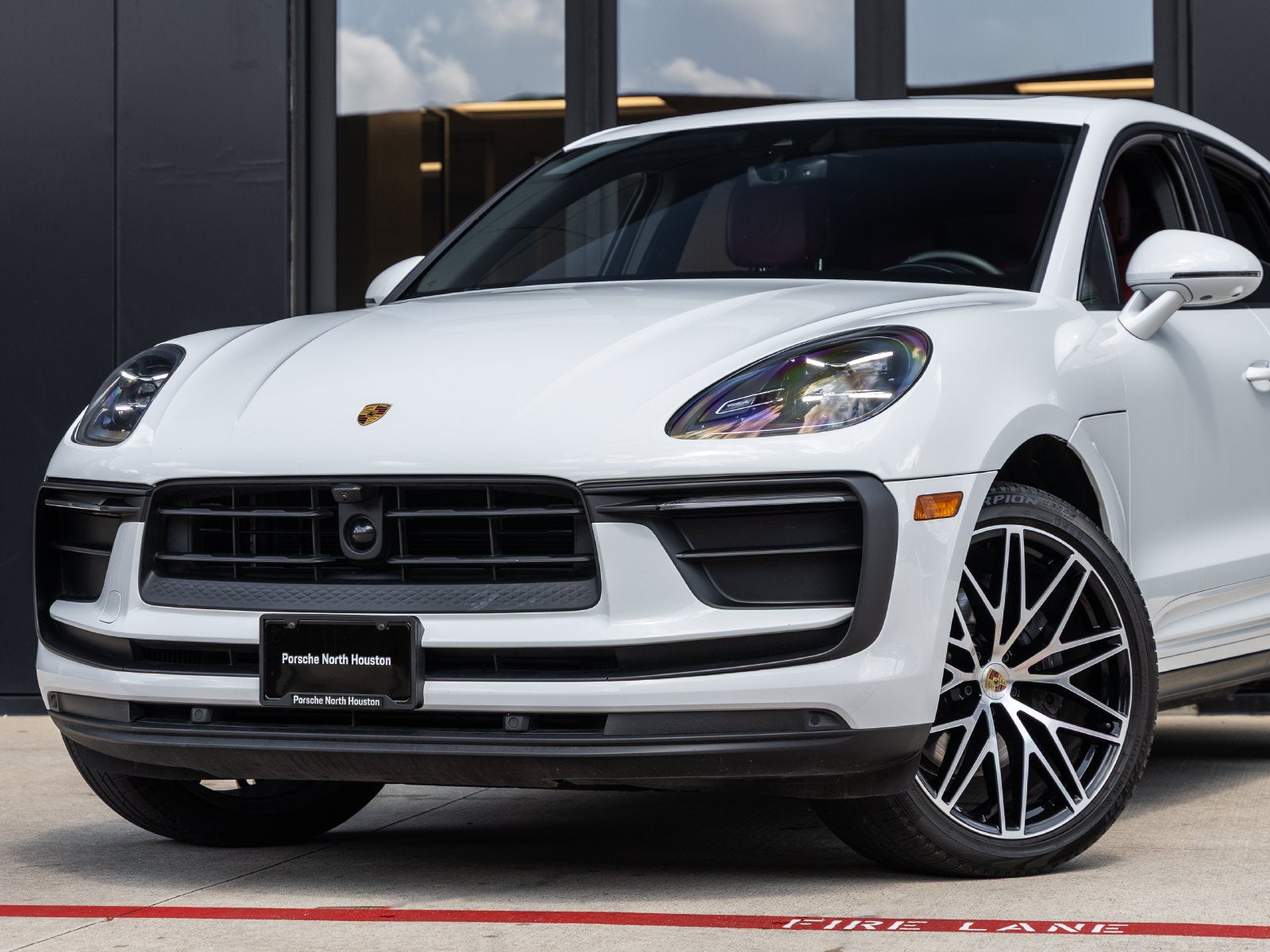 2023 Porsche Macan Macan