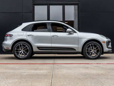 2024 Porsche Macan Base