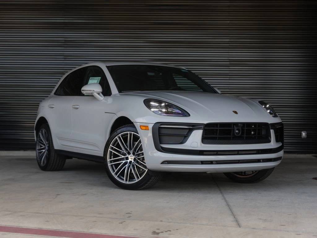 2025 Porsche Macan AWD
