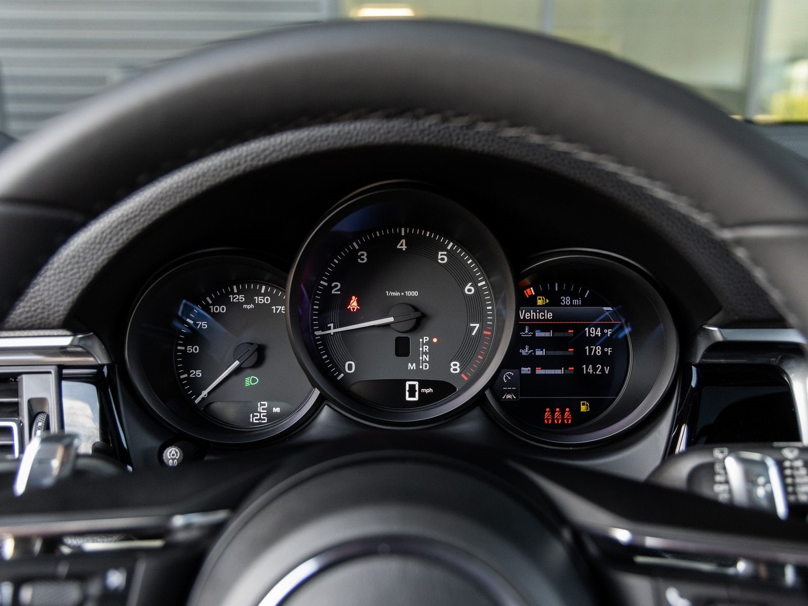 2026 Porsche Macan Macan