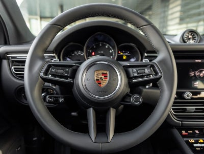 2026 Porsche Macan AWD