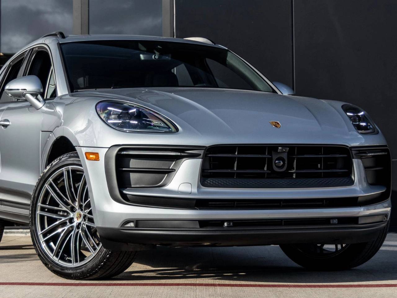 2026 Porsche Macan Macan