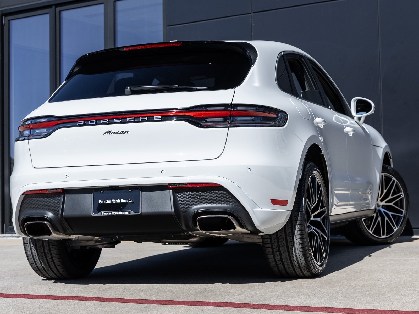 2026 Porsche Macan Macan