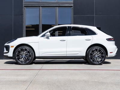 2026 Porsche Macan Macan