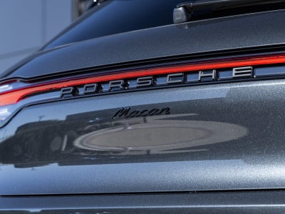 2026 Porsche Macan Macan