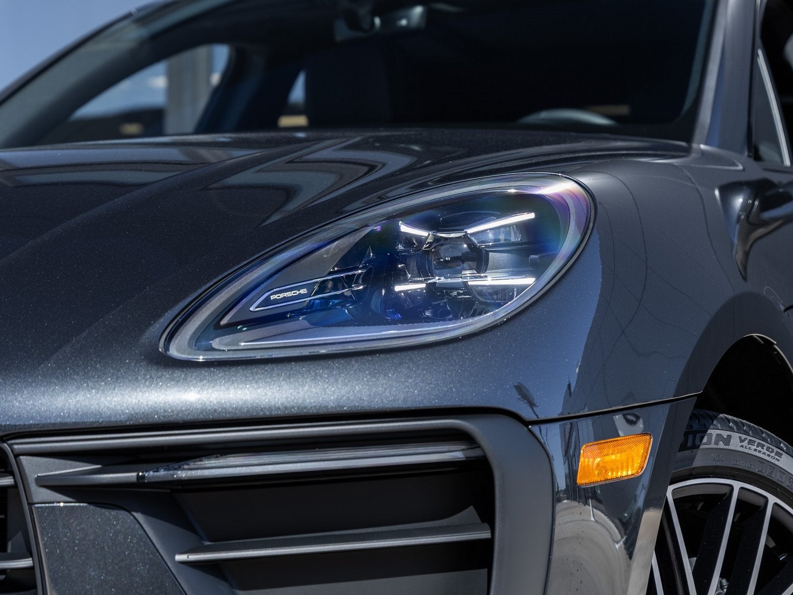 2026 Porsche Macan Macan