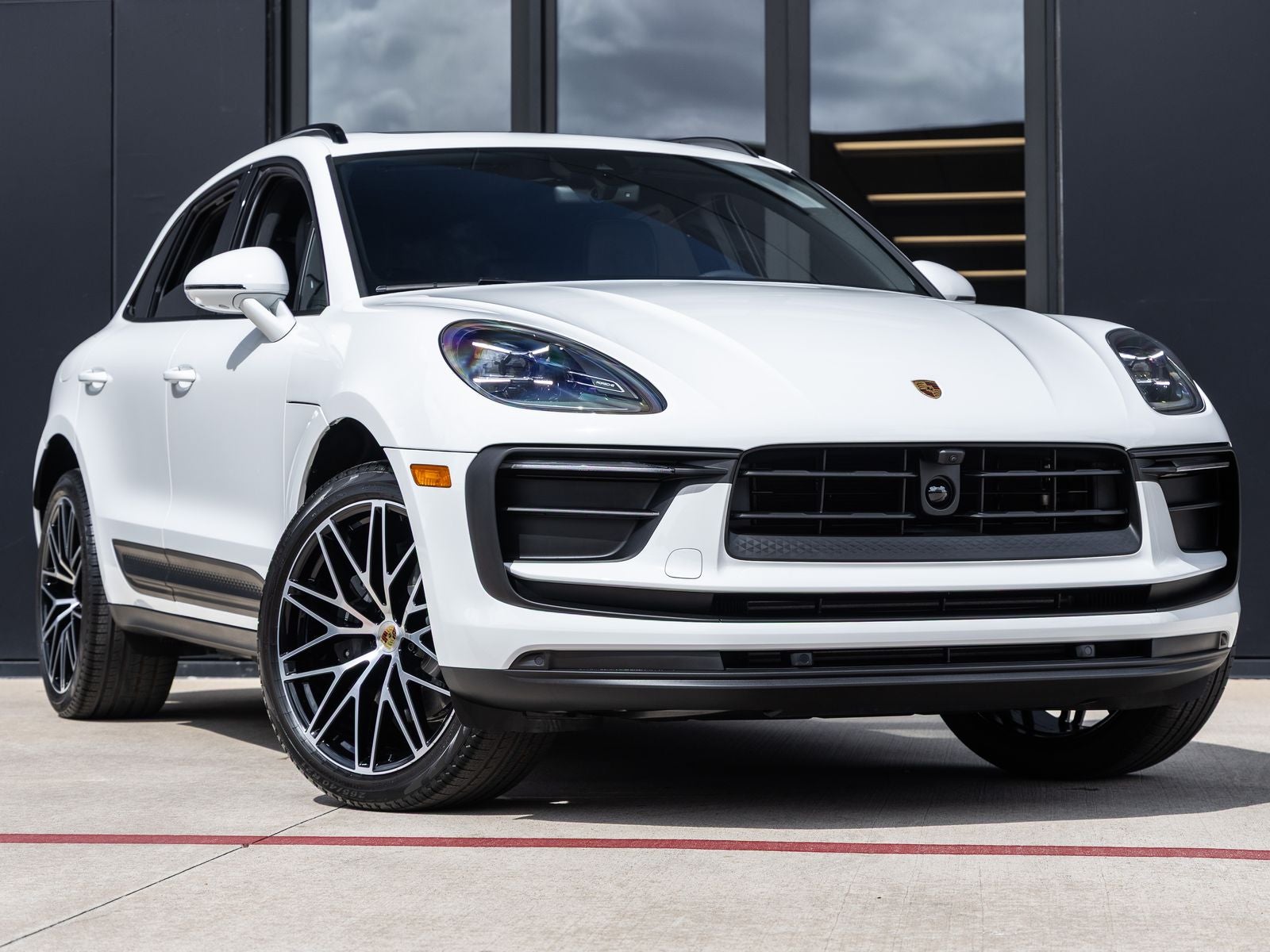 2026 Porsche Macan Macan