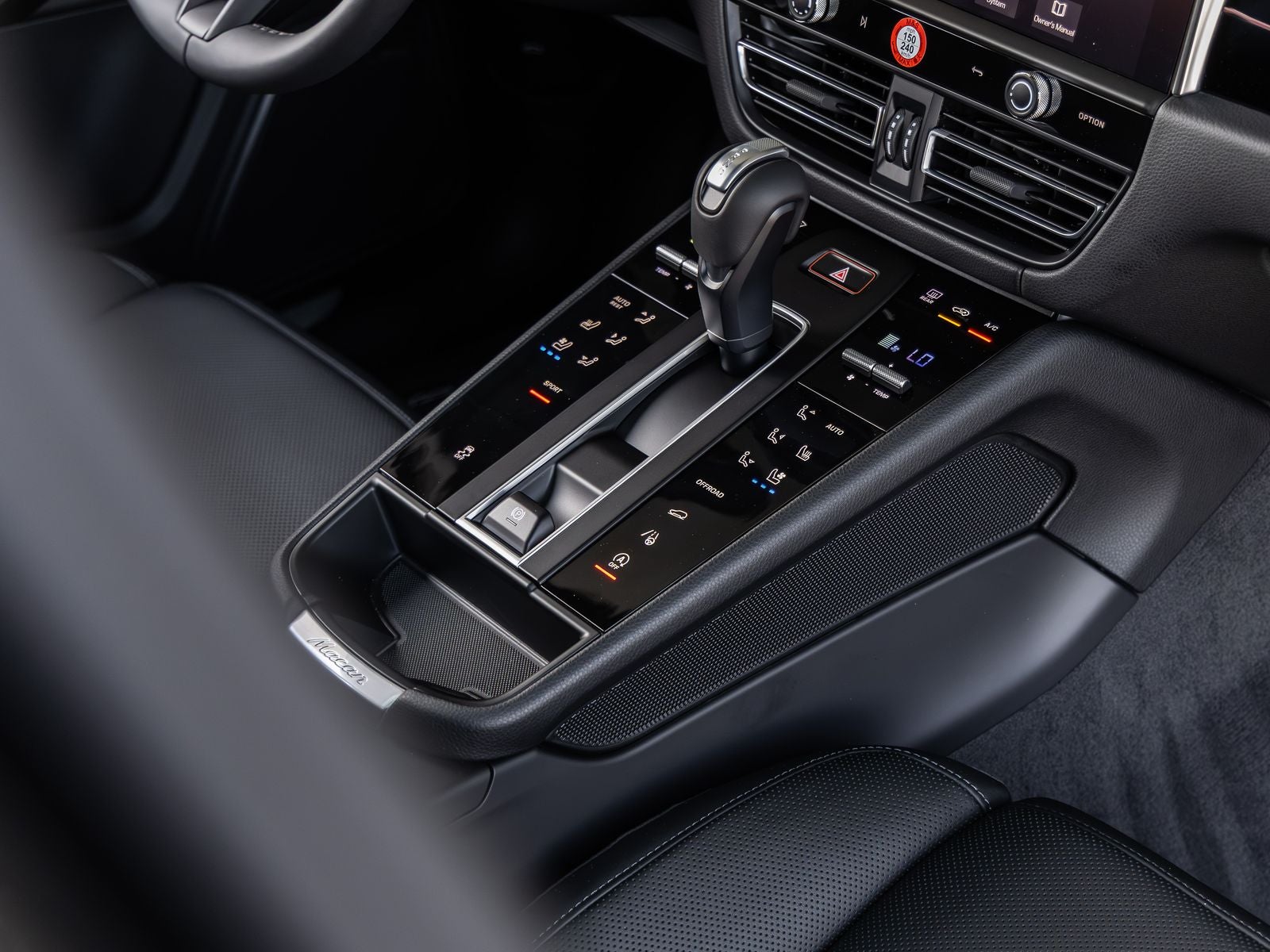 2026 Porsche Macan AWD