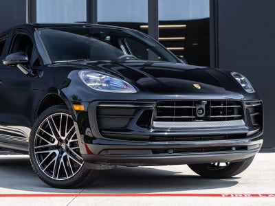 2026 Porsche Macan AWD