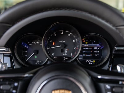 2026 Porsche Macan Macan