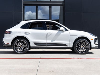 2026 Porsche Macan Macan