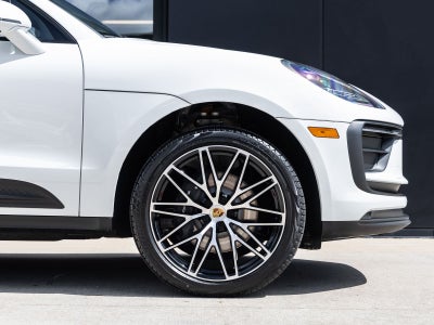 2026 Porsche Macan Macan