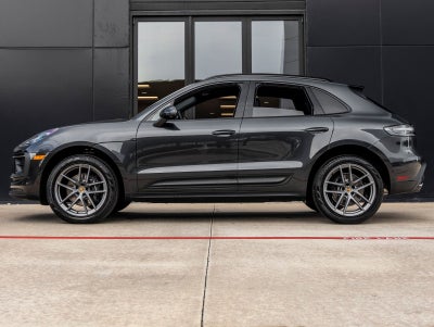 2026 Porsche Macan Macan