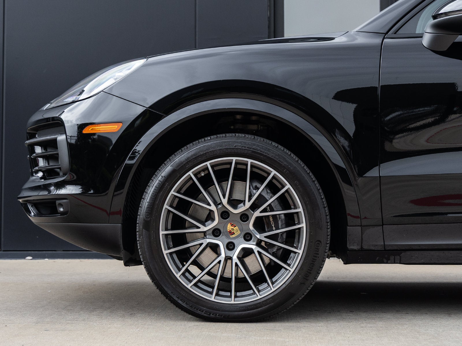 2023 Porsche Cayenne Base