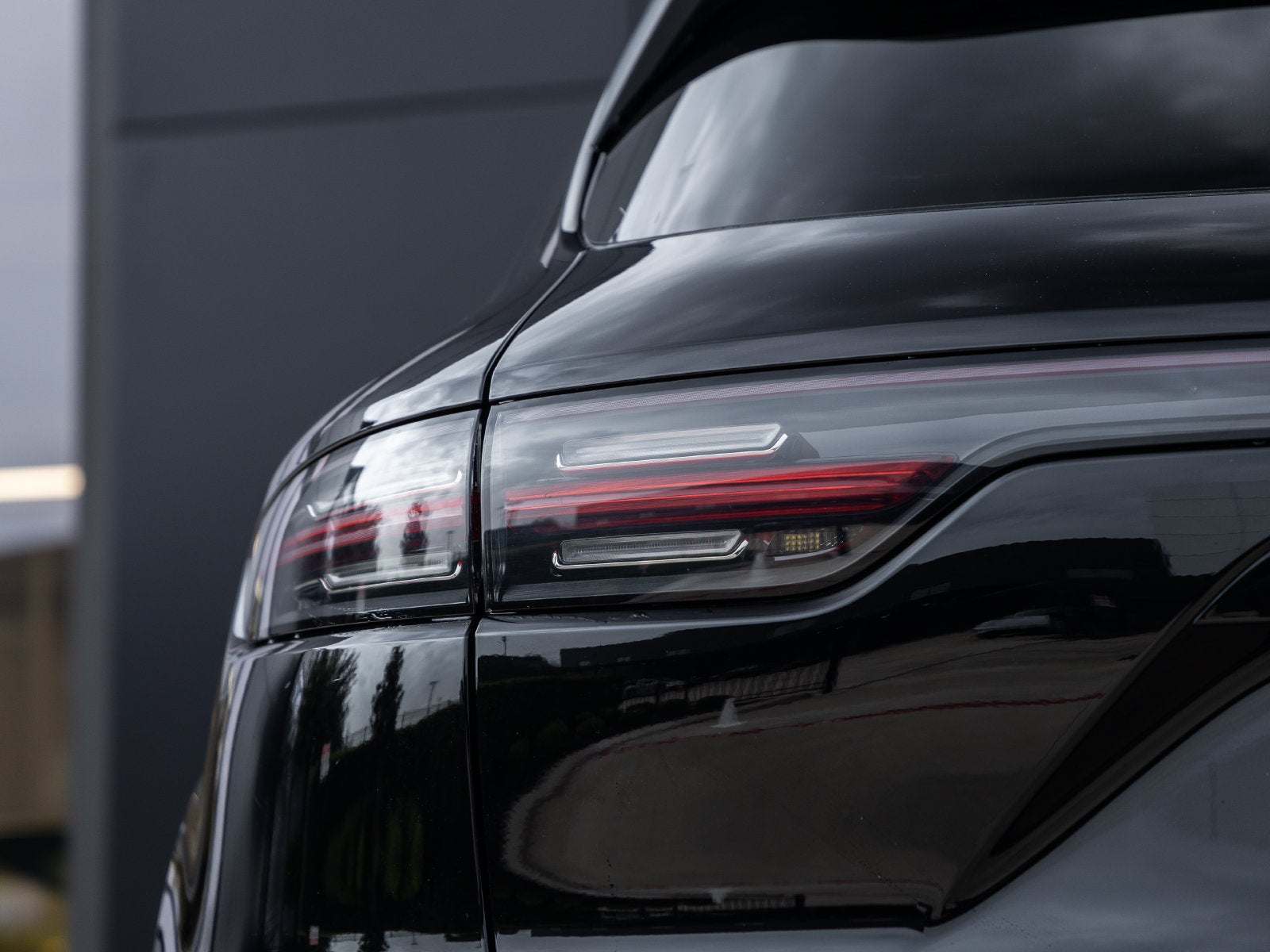 2023 Porsche Cayenne Base