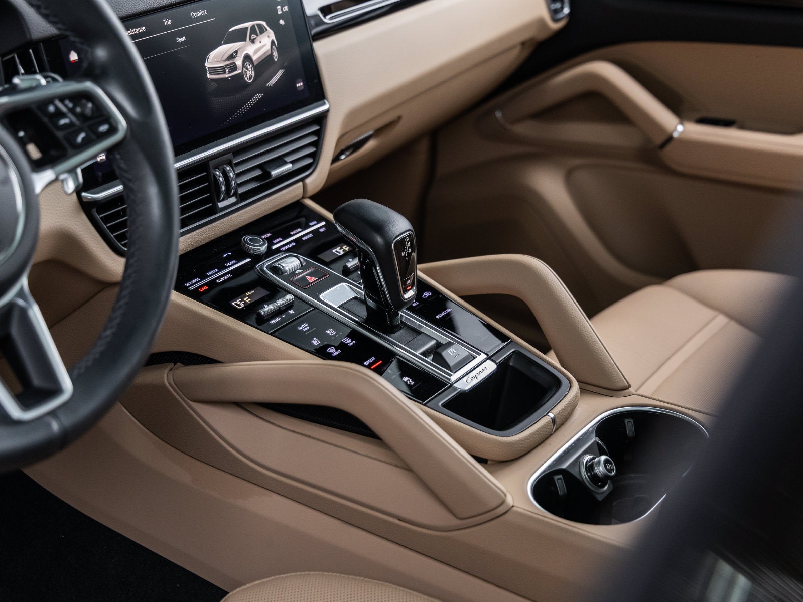 2023 Porsche Cayenne Base