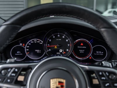 2023 Porsche Cayenne Base