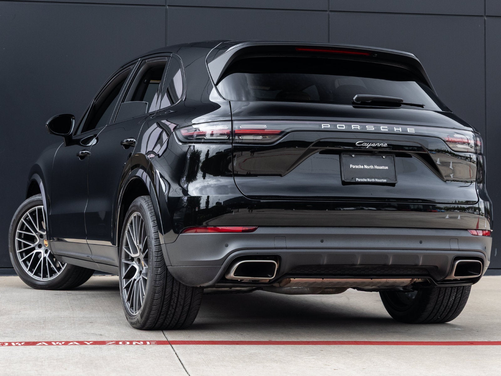 2023 Porsche Cayenne Base