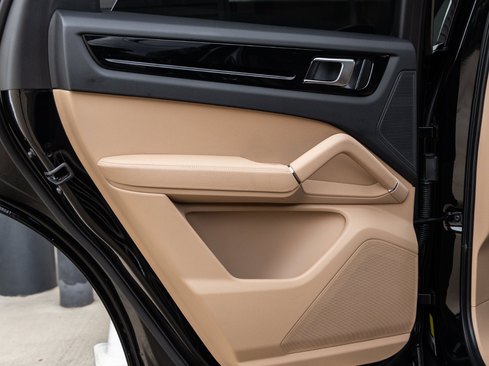 2023 Porsche Cayenne Base
