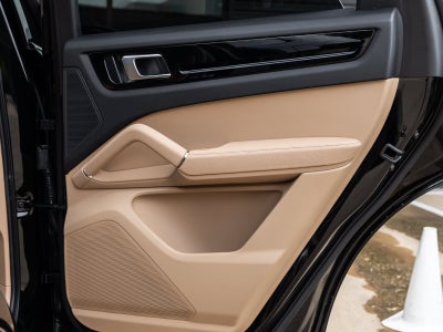 2023 Porsche Cayenne Base