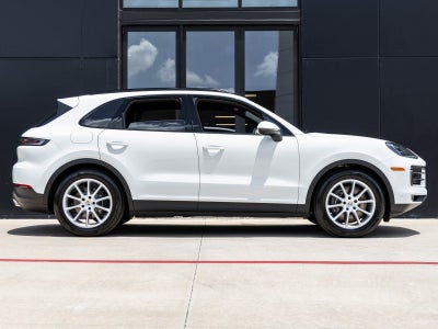 2025 Porsche Cayenne Base