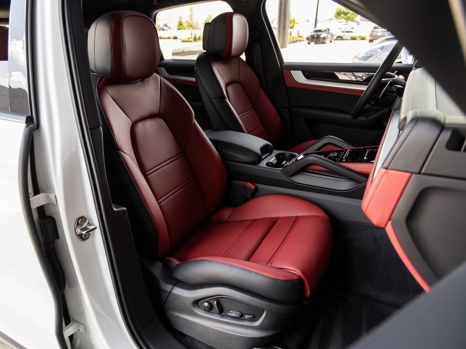 2025 Porsche Cayenne Base