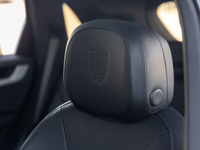 2026 Porsche Cayenne AWD
