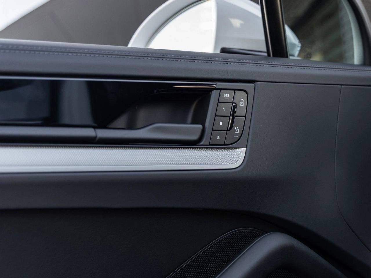 2026 Porsche Cayenne AWD
