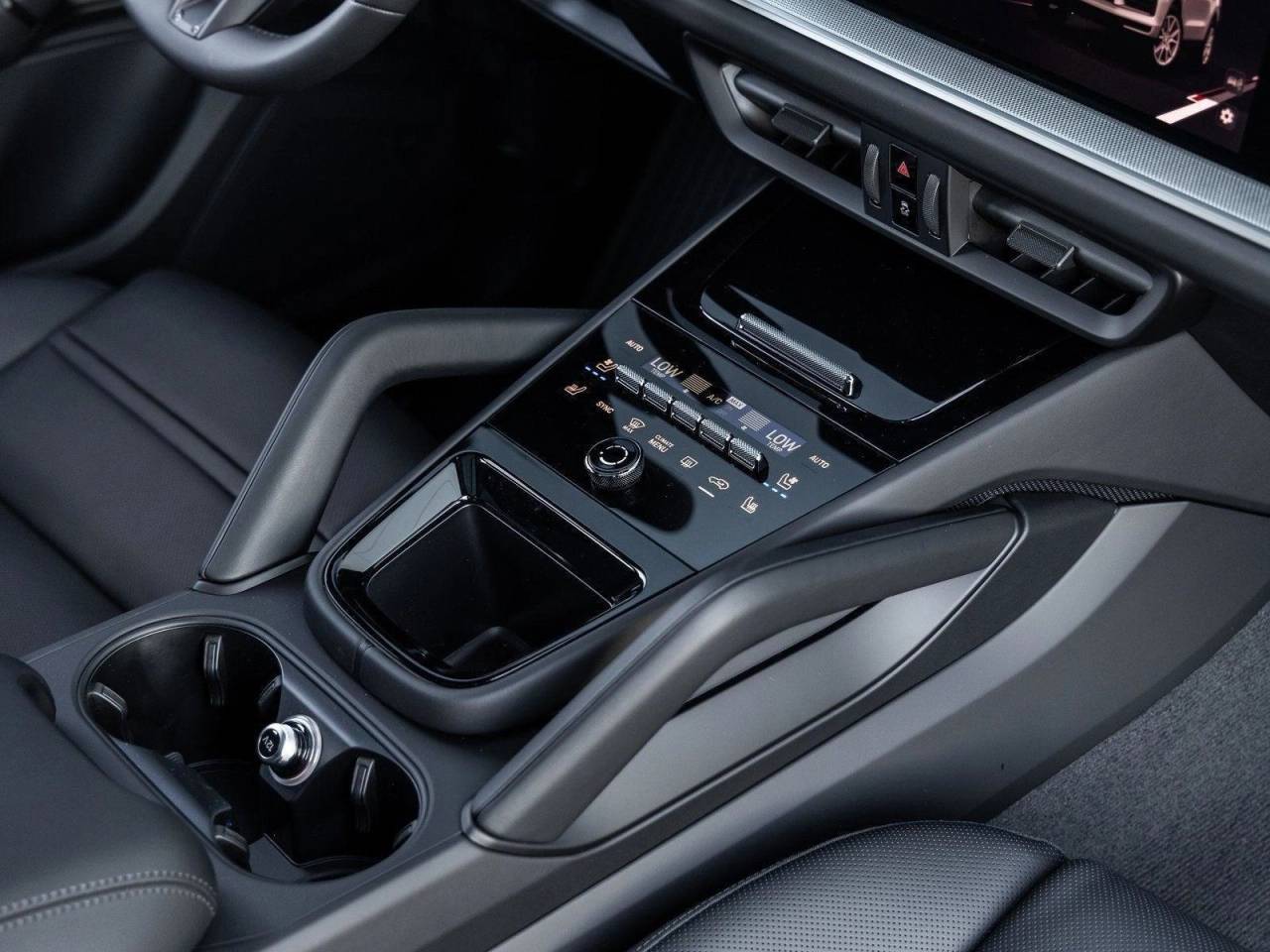 2026 Porsche Cayenne AWD