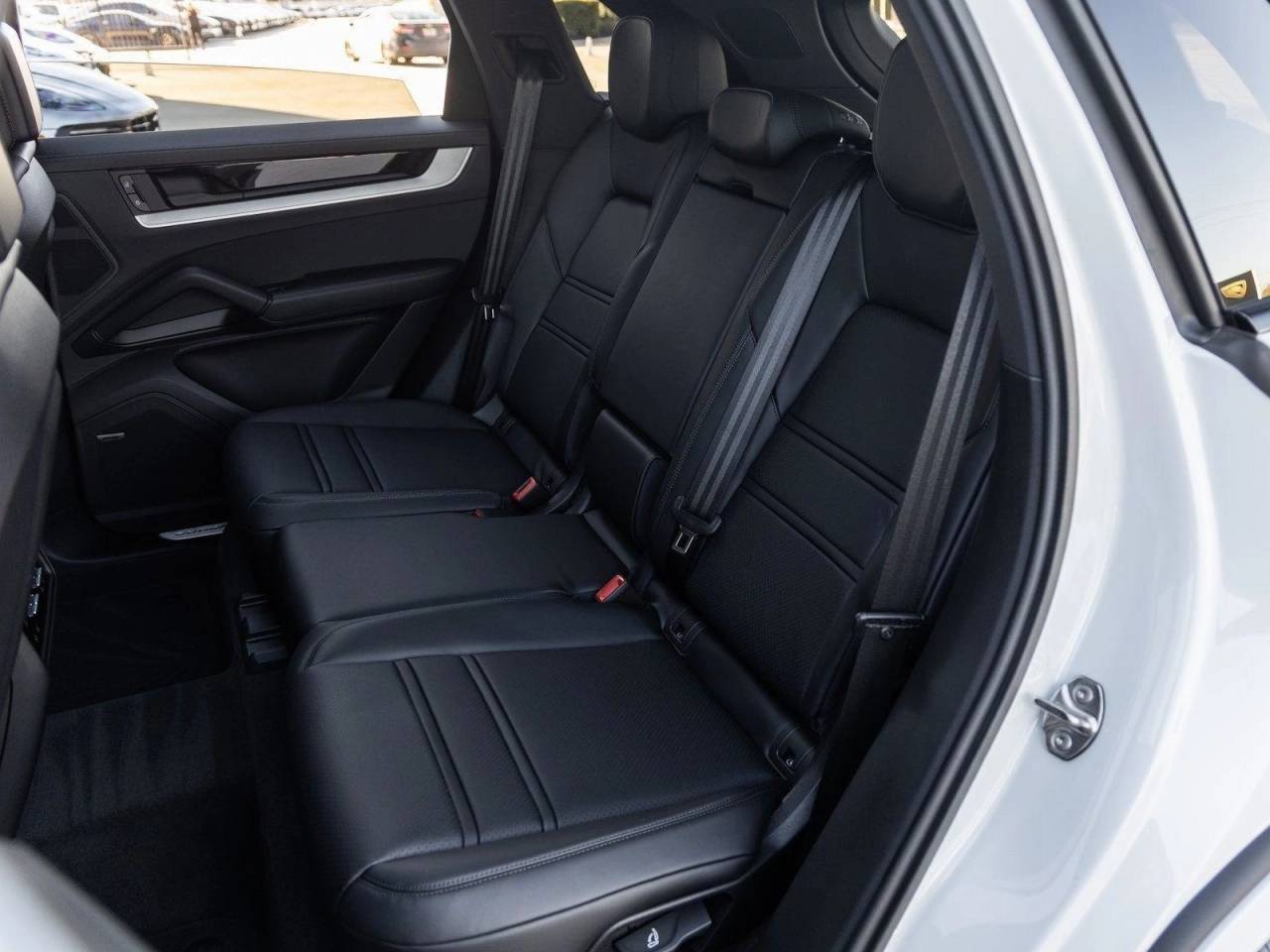 2026 Porsche Cayenne AWD