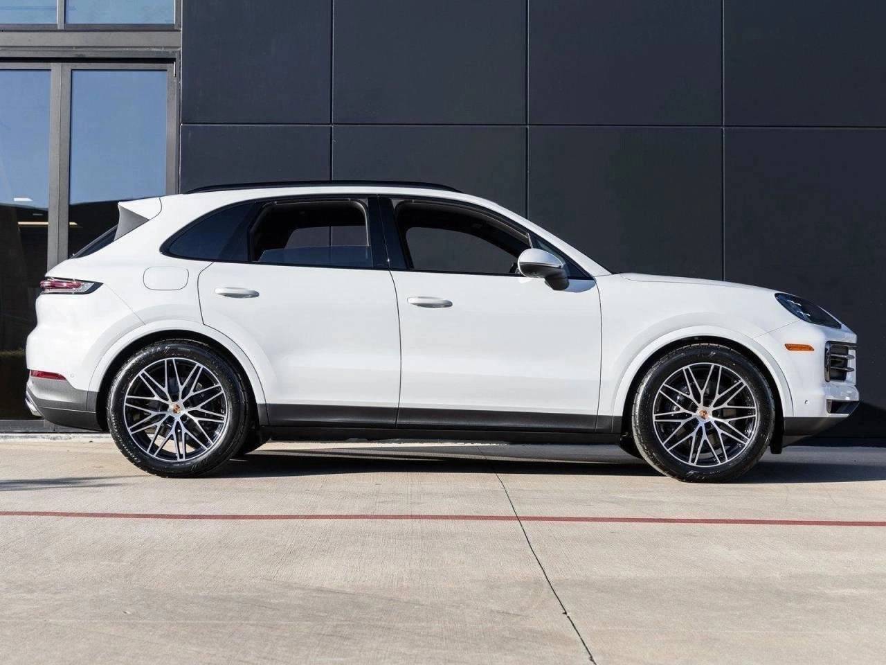 2026 Porsche Cayenne AWD
