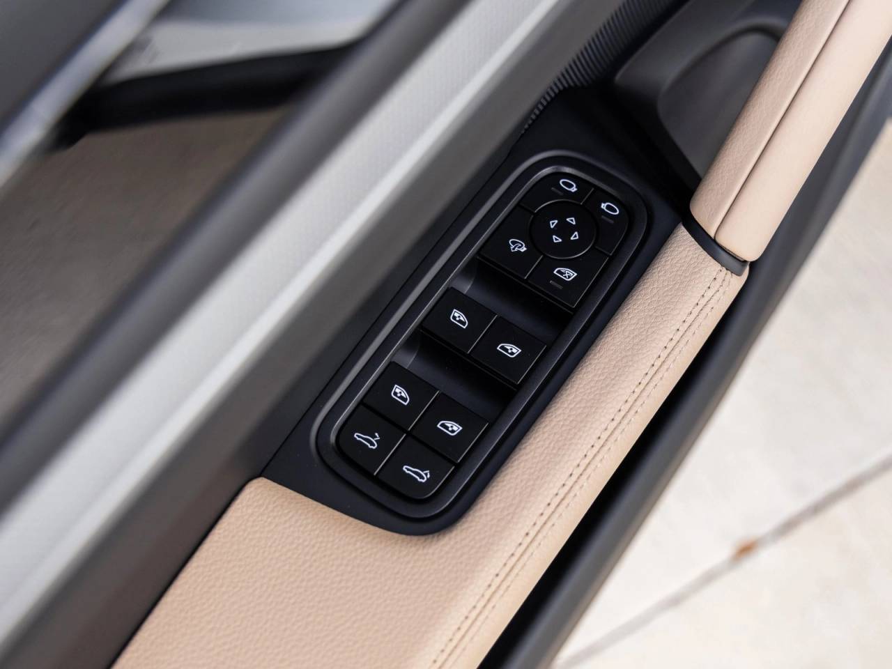 2026 Porsche Cayenne AWD