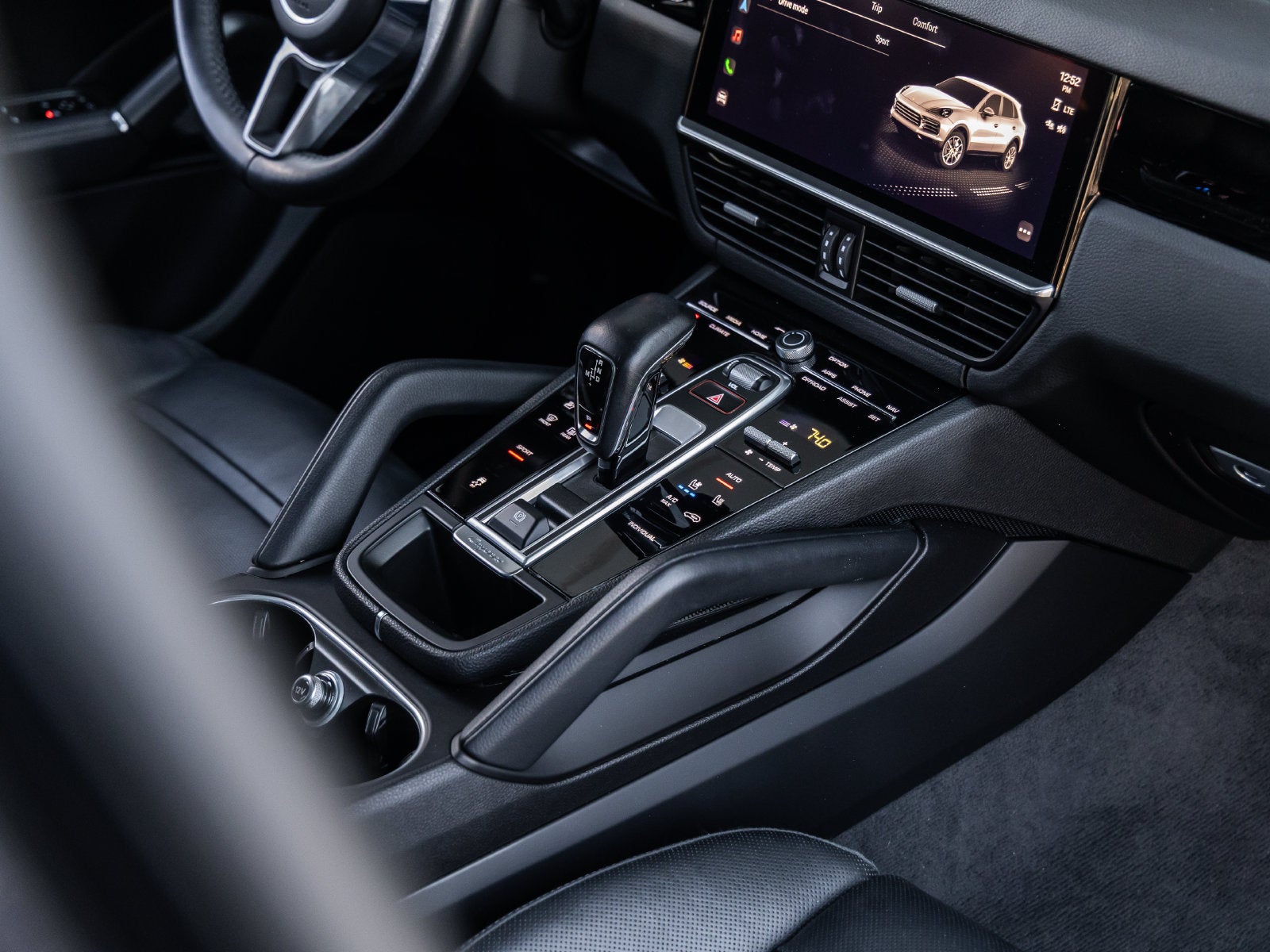 2022 Porsche Cayenne Cayenne