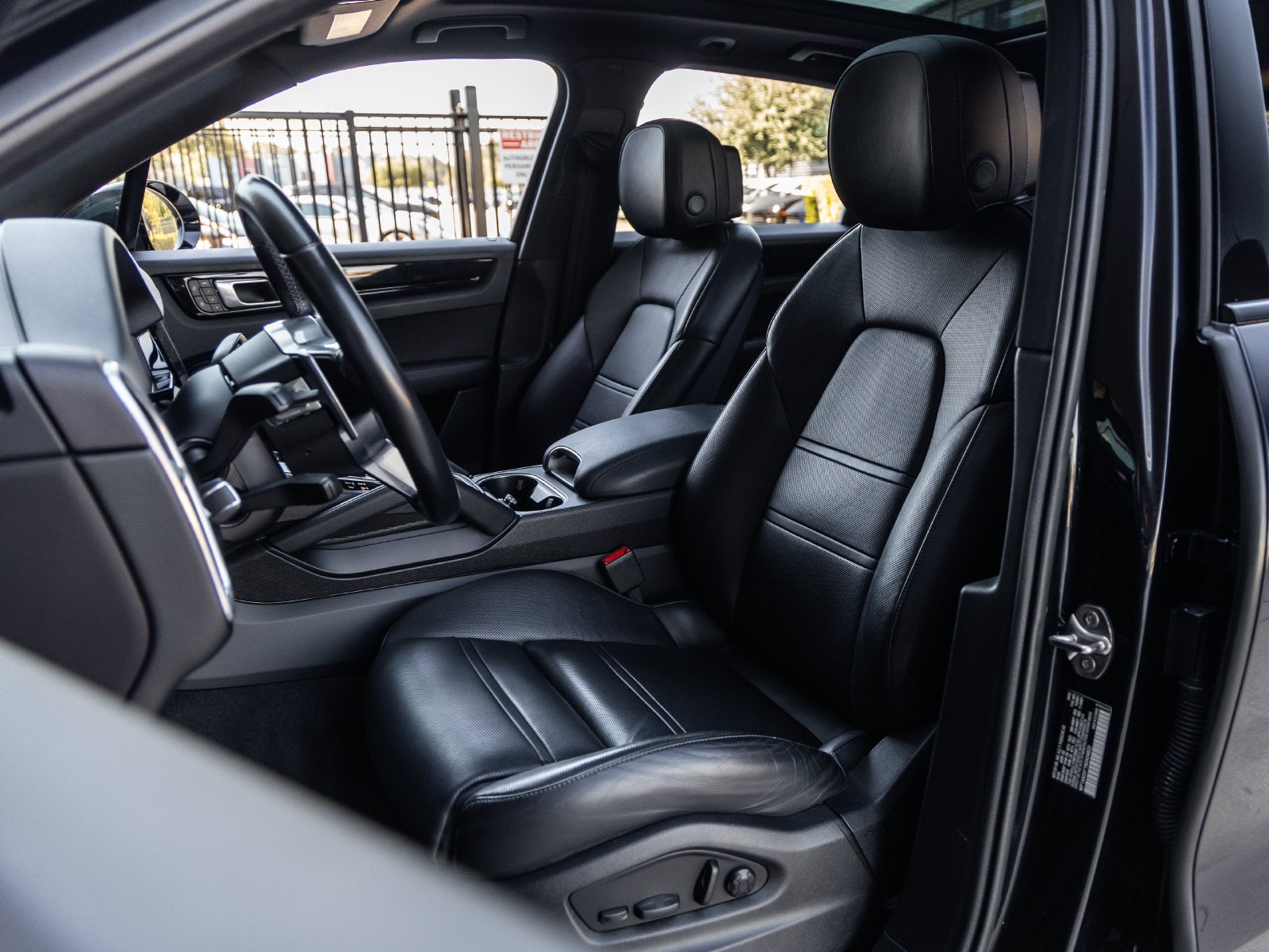 2022 Porsche Cayenne Cayenne