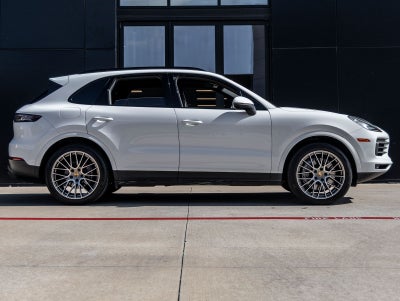 2023 Porsche Cayenne Cayenne Platinum Edition