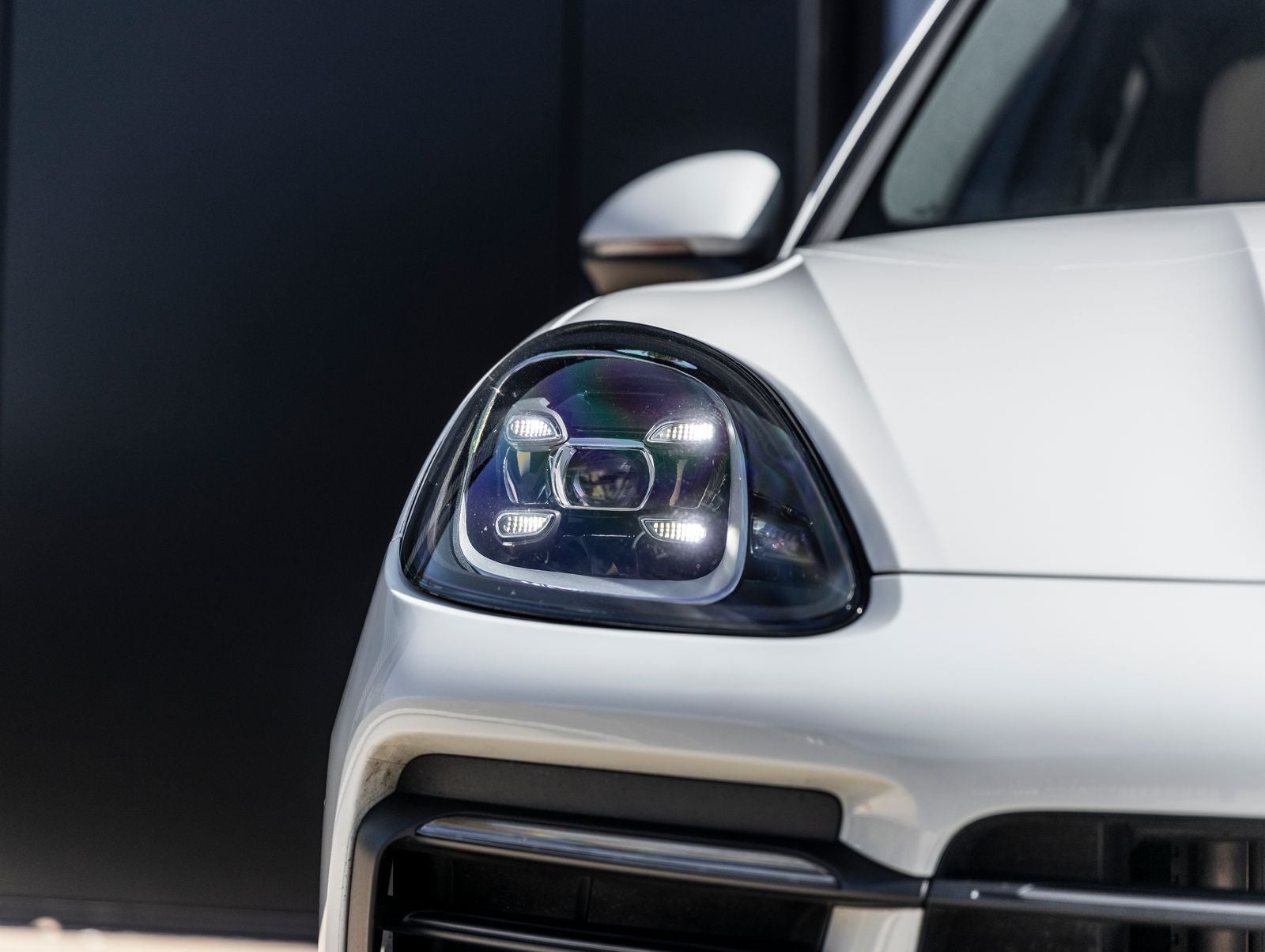 2023 Porsche Cayenne Cayenne Platinum Edition