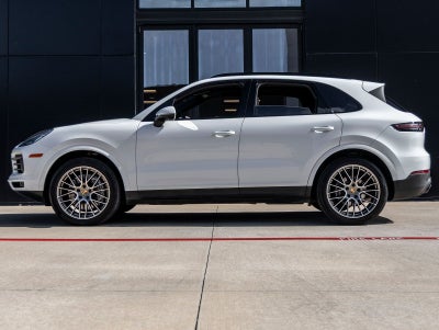 2023 Porsche Cayenne Cayenne Platinum Edition