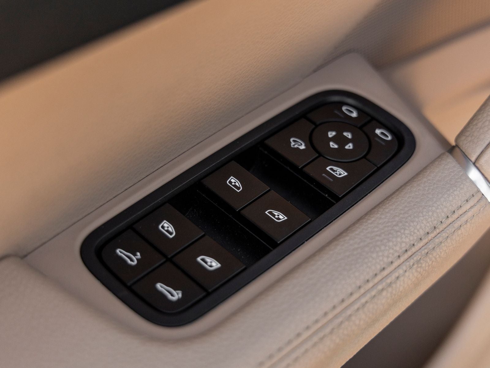 2023 Porsche Cayenne Cayenne Platinum Edition
