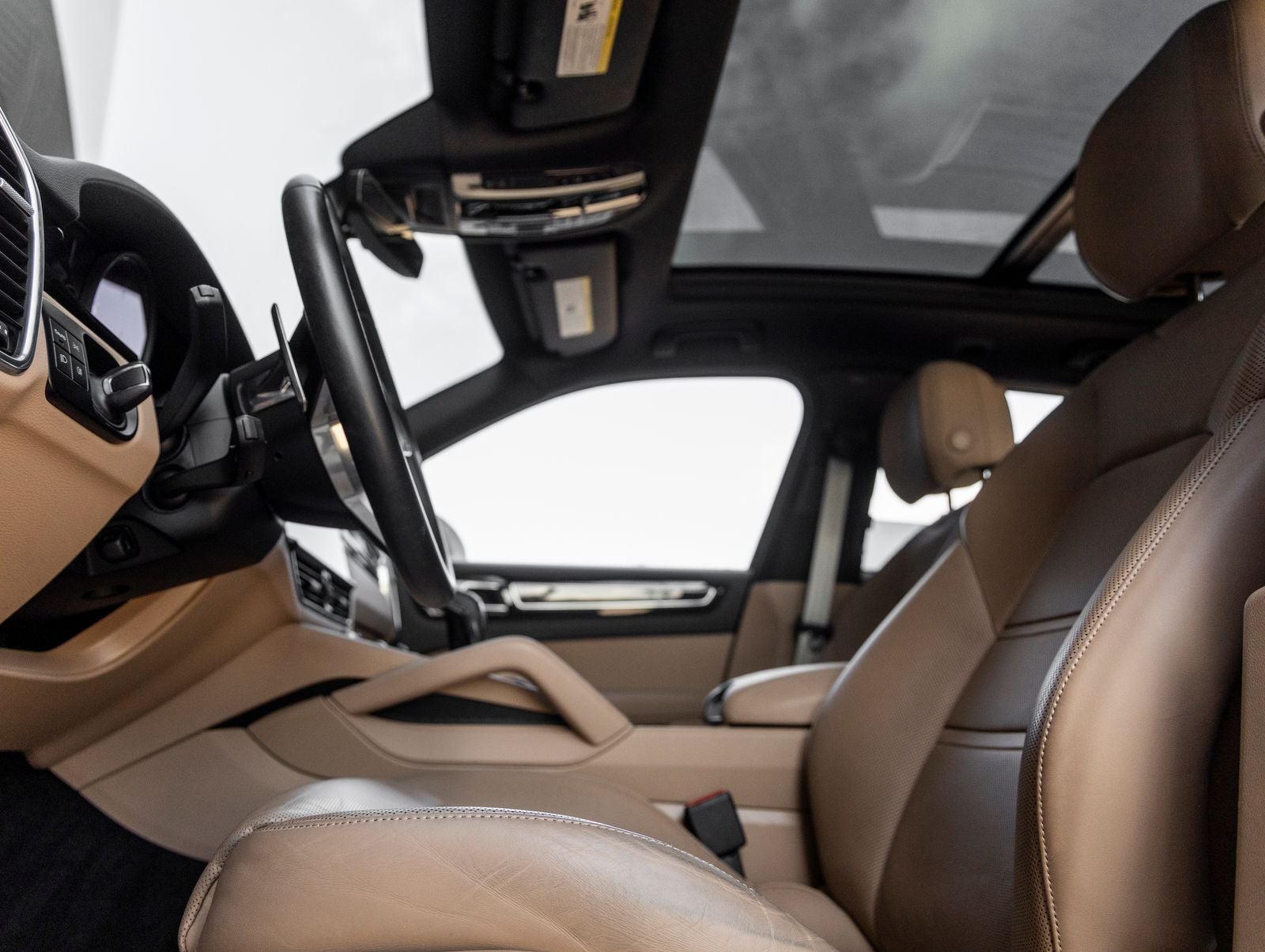 2023 Porsche Cayenne Cayenne Platinum Edition