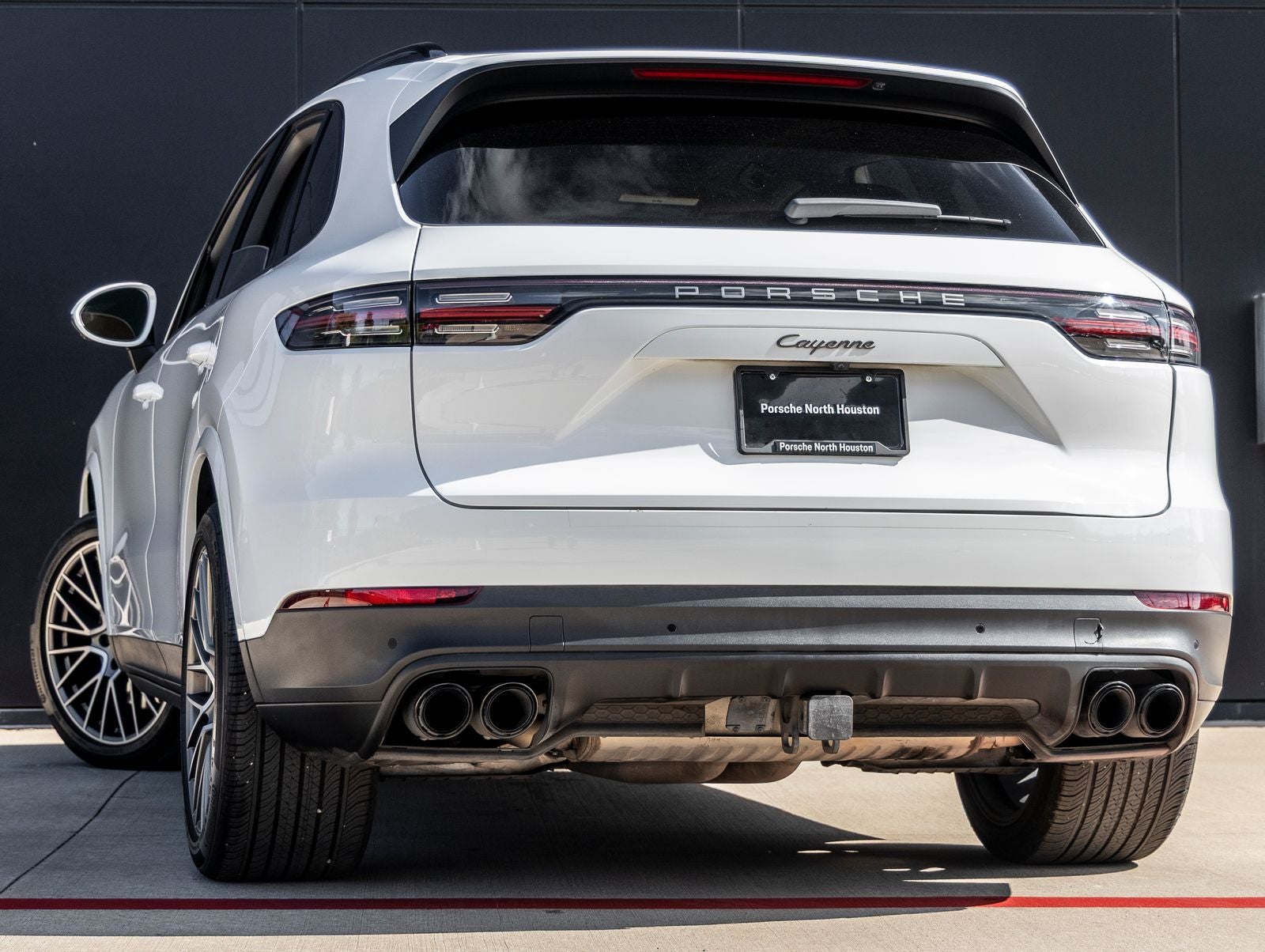 2023 Porsche Cayenne Cayenne Platinum Edition