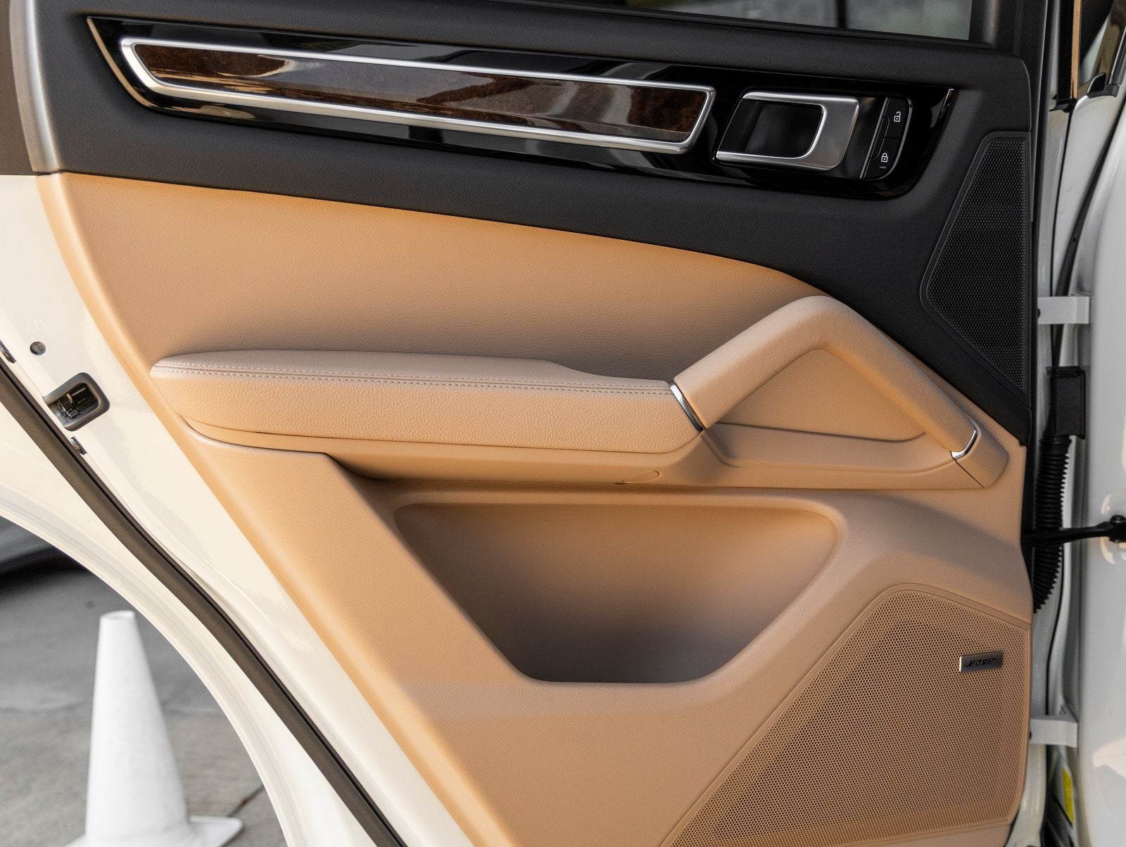 2023 Porsche Cayenne Cayenne Platinum Edition