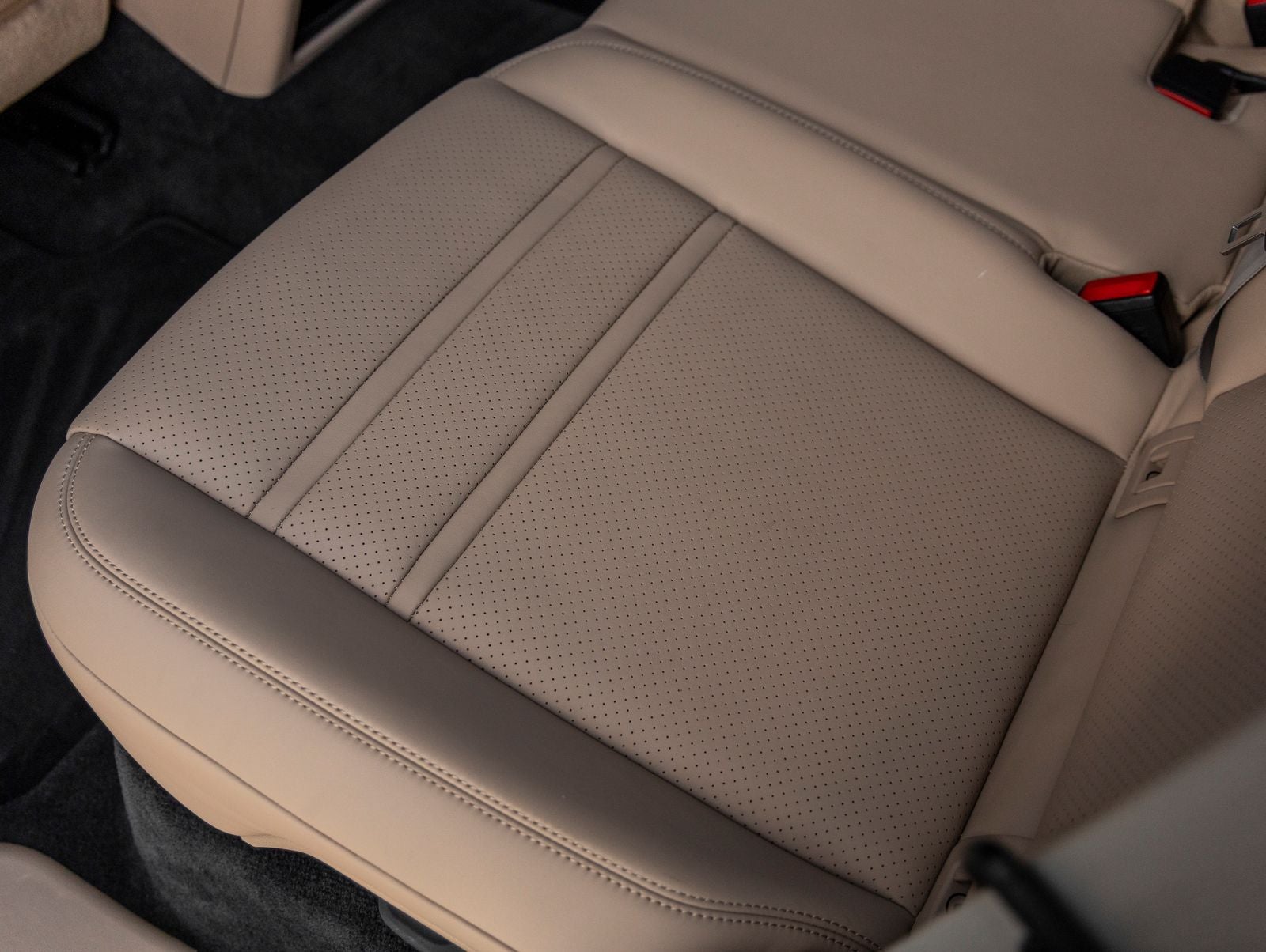 2023 Porsche Cayenne Cayenne Platinum Edition