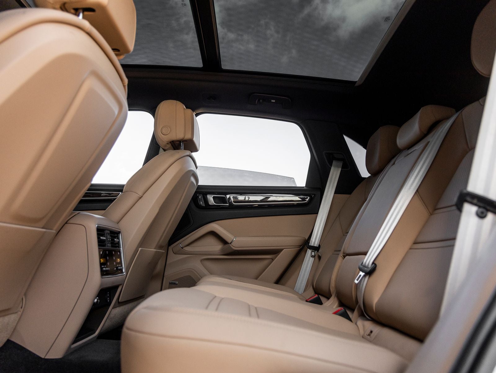 2023 Porsche Cayenne Cayenne Platinum Edition