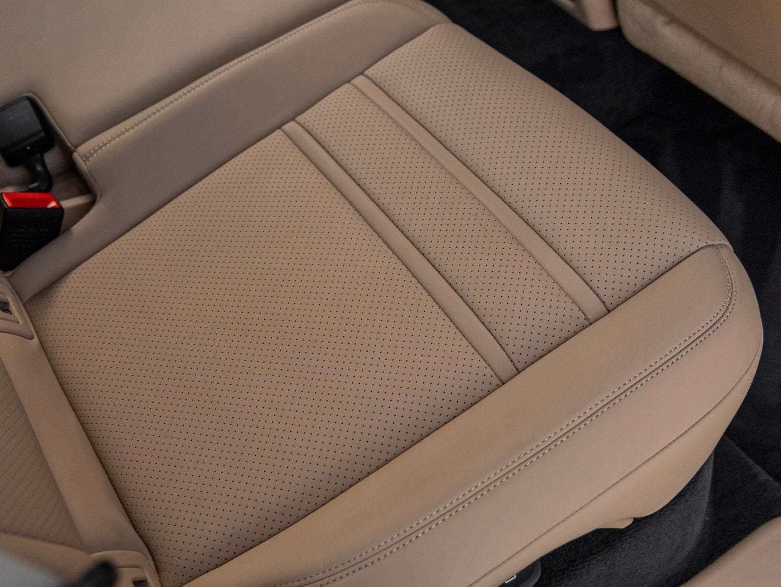 2023 Porsche Cayenne Cayenne Platinum Edition