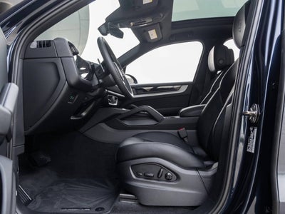 2026 Porsche Cayenne AWD