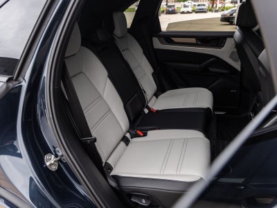 2026 Porsche Cayenne AWD