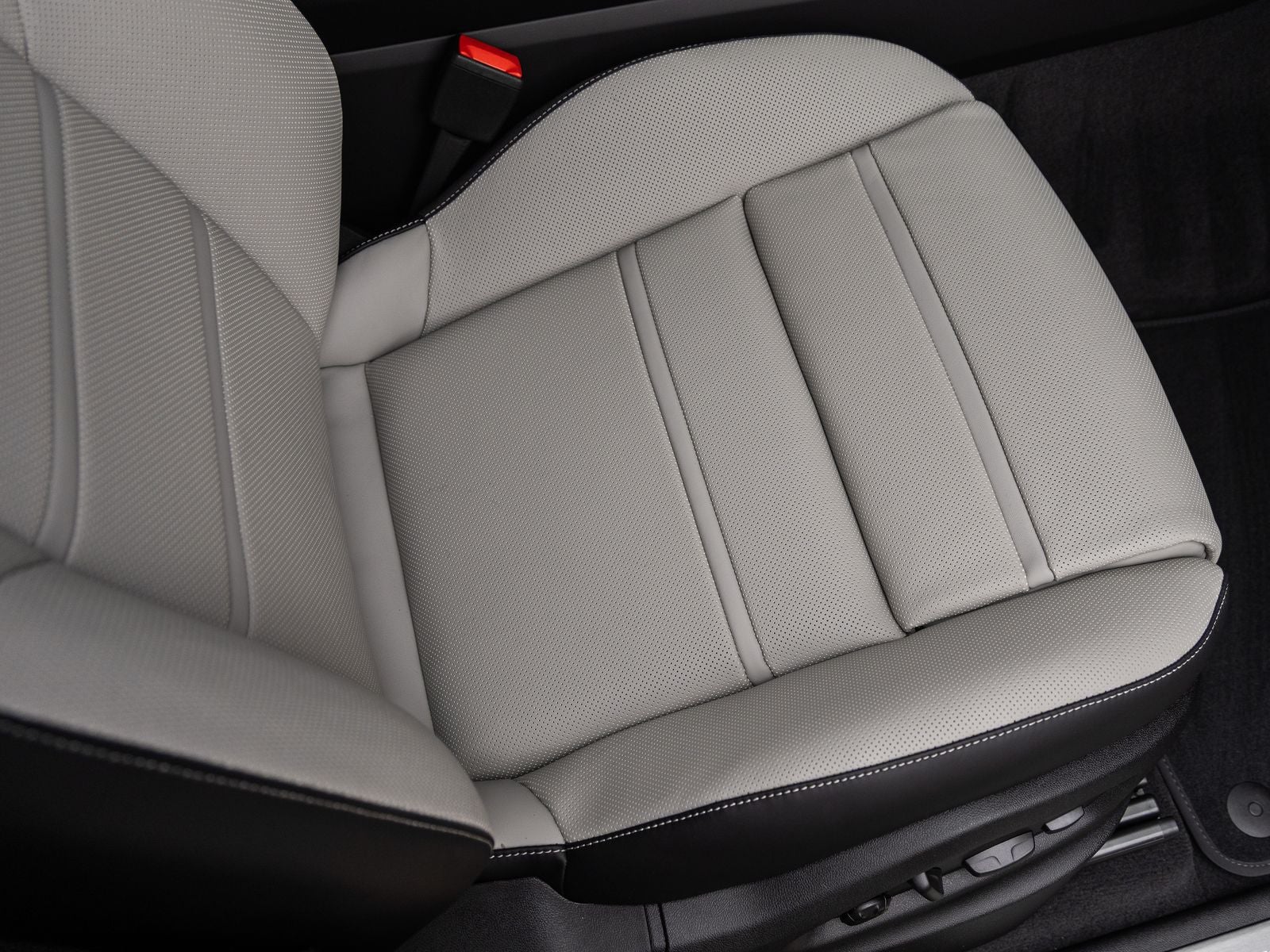 2026 Porsche Cayenne AWD