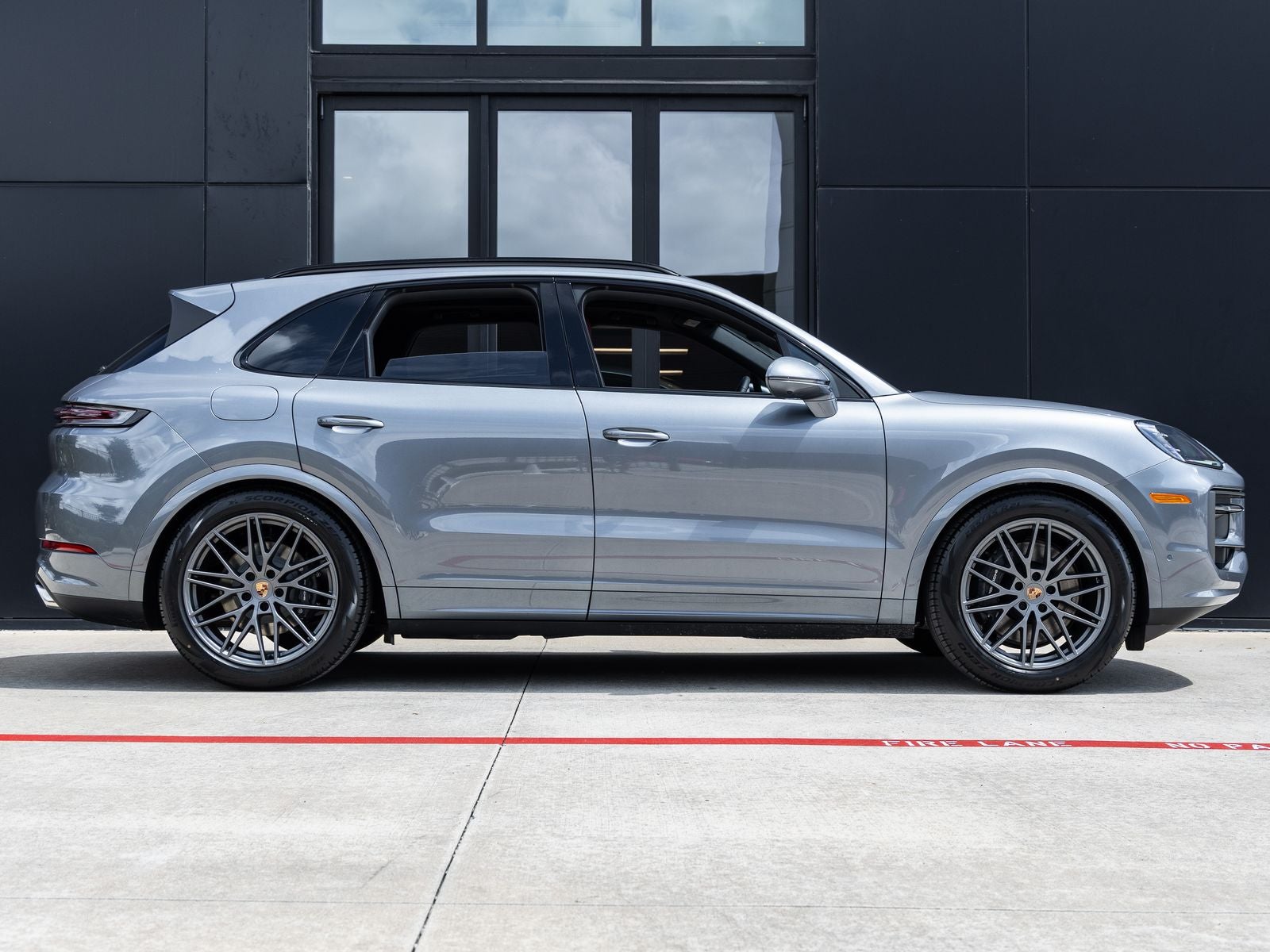 2026 Porsche Cayenne AWD