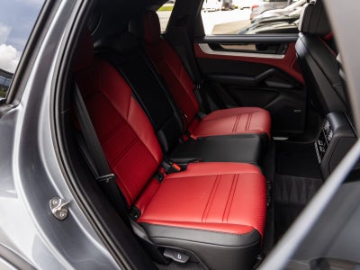 2026 Porsche Cayenne AWD