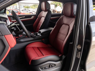 2026 Porsche Cayenne AWD